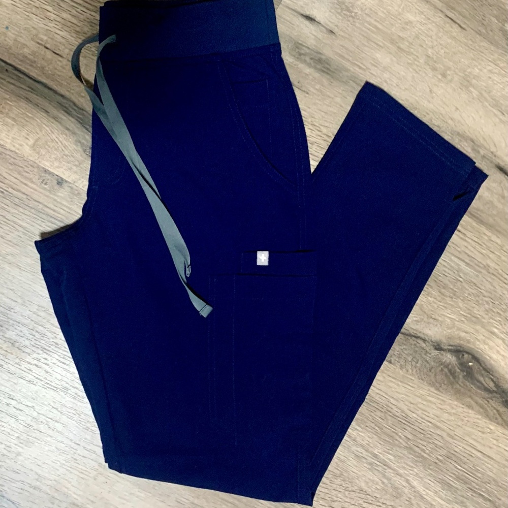 Figs Scrub Pants XS **NEVER WORN
